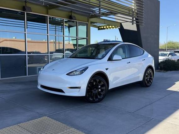 TESLA MODEL Y 2024 7SAYGDED1RF055348 image